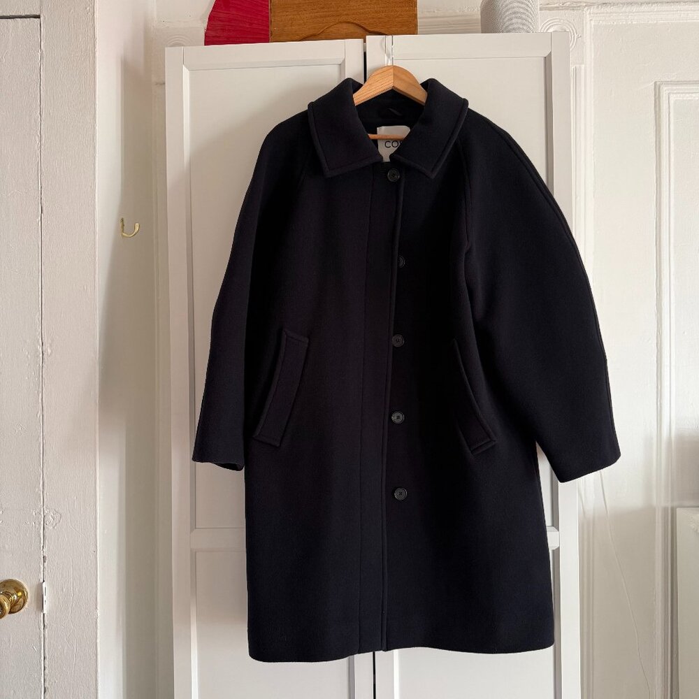 COS Oversized Single-Breasted Wool Coat in Navy - Size S